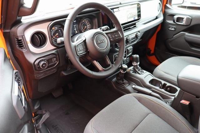 new 2025 Jeep Wrangler car, priced at $49,086
