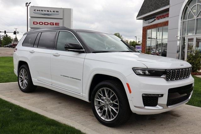 new 2025 Jeep Grand Cherokee L car, priced at $54,400