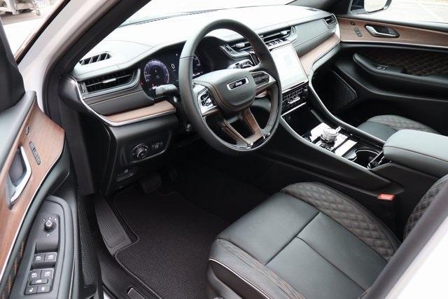 new 2025 Jeep Grand Cherokee L car, priced at $54,400