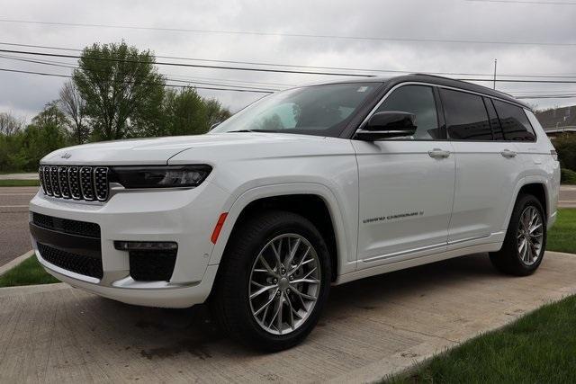 new 2025 Jeep Grand Cherokee L car, priced at $54,400