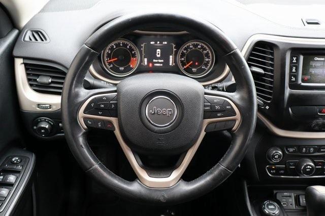 used 2015 Jeep Cherokee car, priced at $8,900