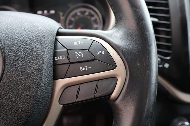 used 2015 Jeep Cherokee car, priced at $8,900