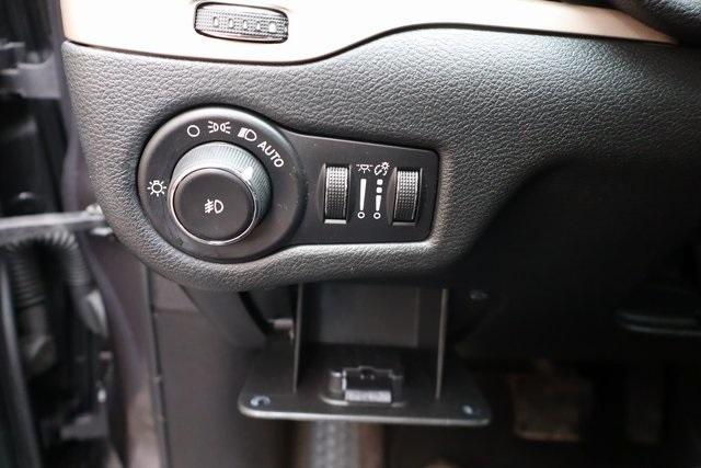 used 2015 Jeep Cherokee car, priced at $8,900