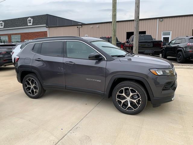 new 2024 Jeep Compass car, priced at $28,561