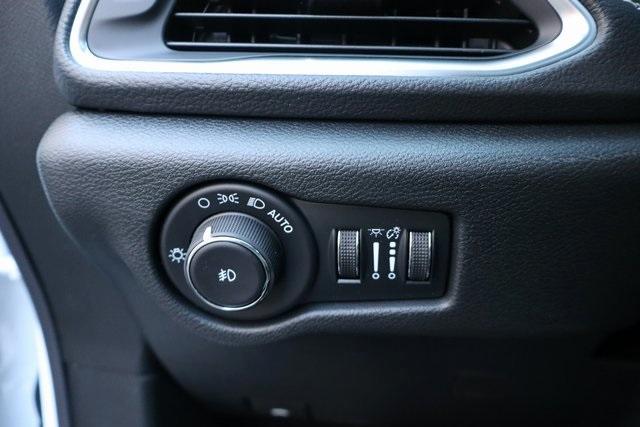new 2026 Chrysler Pacifica car, priced at $55,487