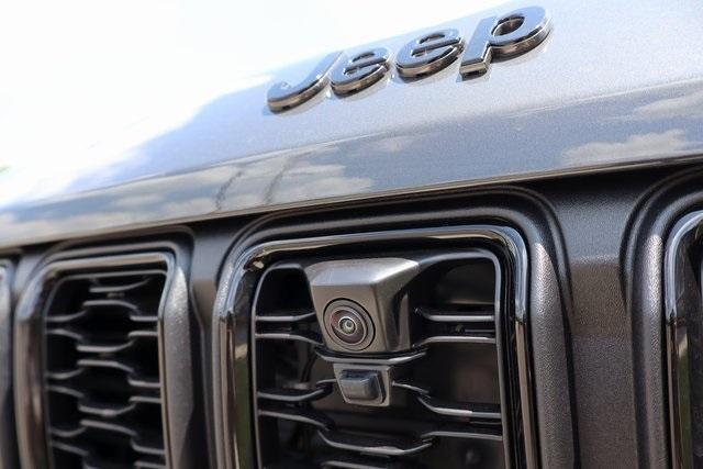 new 2025 Jeep Grand Cherokee car, priced at $50,655
