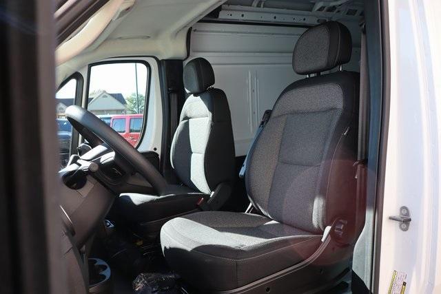 new 2025 Ram ProMaster 2500 car, priced at $48,063