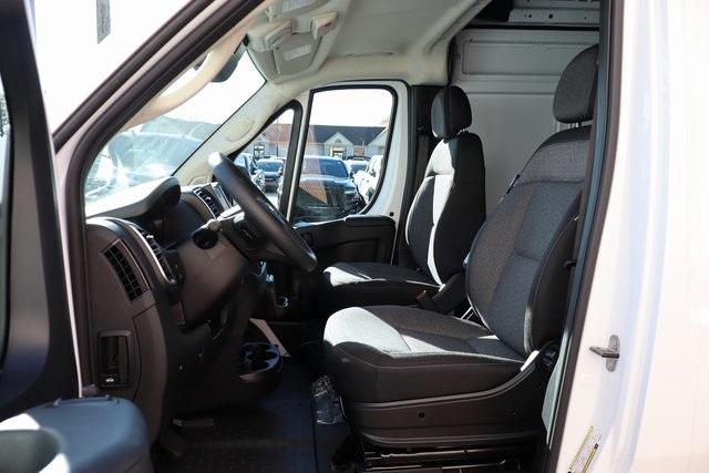 new 2025 Ram ProMaster 2500 car, priced at $48,063