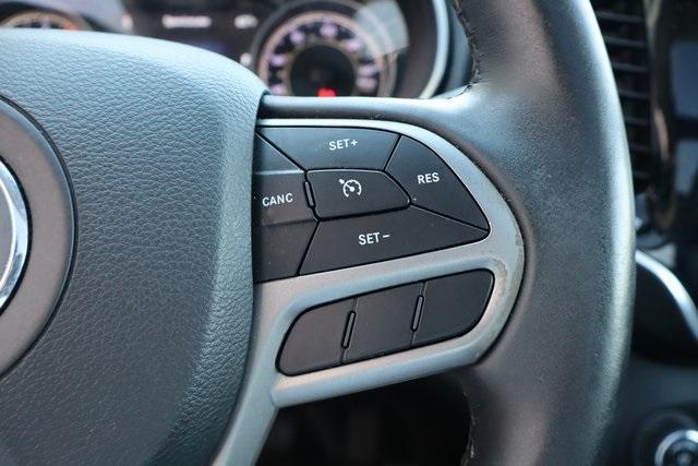 used 2019 Jeep Cherokee car, priced at $17,900