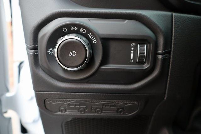 new 2025 Jeep Wrangler car, priced at $59,620