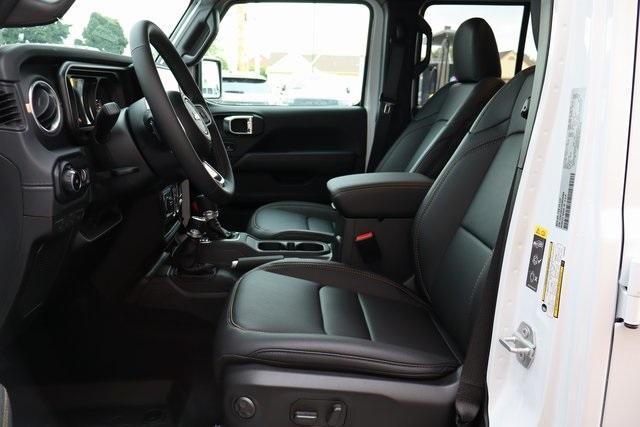 new 2025 Jeep Wrangler car, priced at $59,620