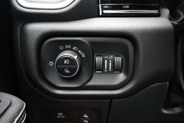 new 2025 Ram 1500 car, priced at $60,517