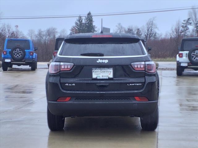 new 2025 Jeep Compass car, priced at $31,125