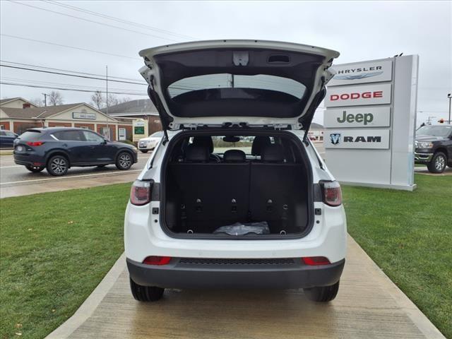 new 2025 Jeep Compass car, priced at $30,595