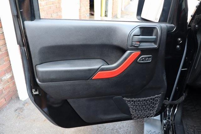 used 2015 Jeep Wrangler Unlimited car, priced at $19,900