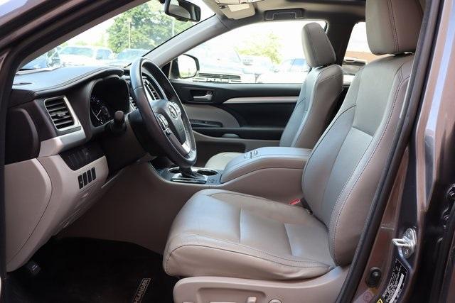 used 2015 Toyota Highlander car, priced at $16,900