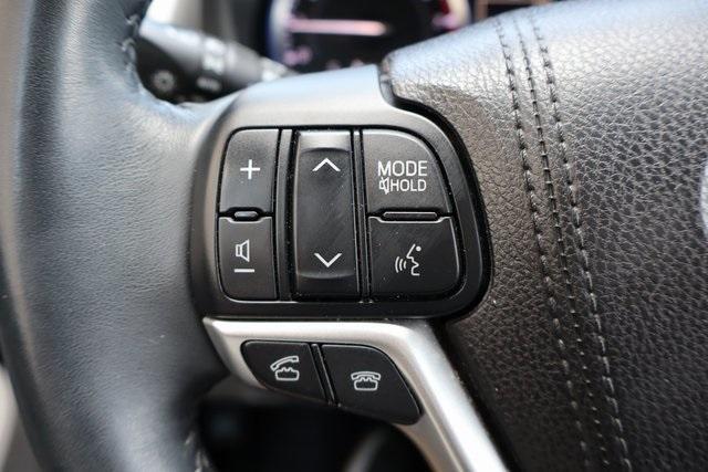 used 2015 Toyota Highlander car, priced at $16,900