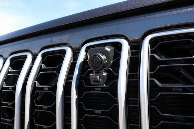 new 2025 Jeep Wrangler car, priced at $55,303