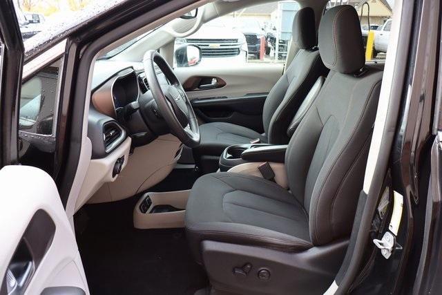 used 2018 Chrysler Pacifica car, priced at $14,900