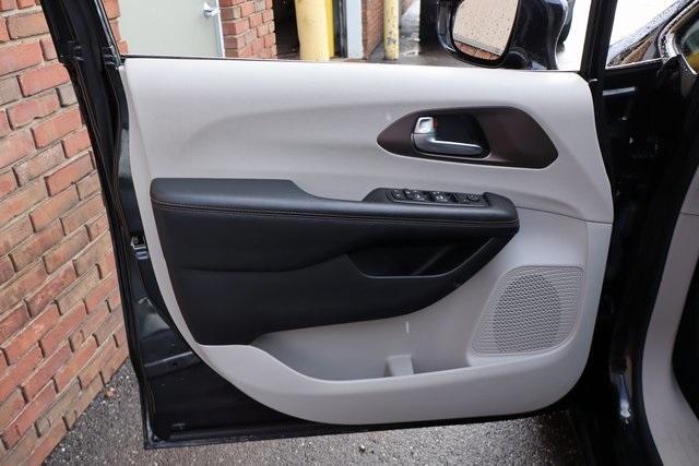 used 2018 Chrysler Pacifica car, priced at $14,900