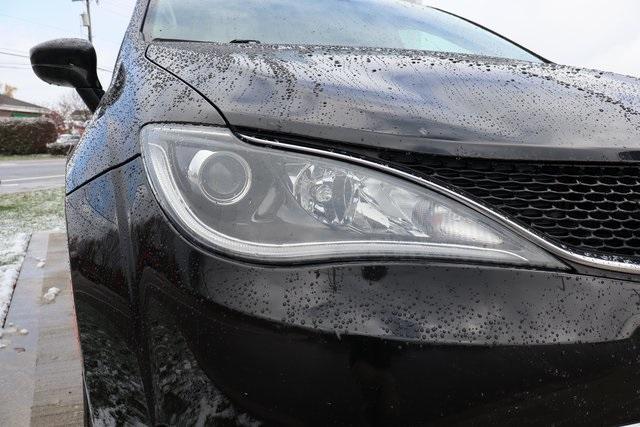 used 2018 Chrysler Pacifica car, priced at $14,900