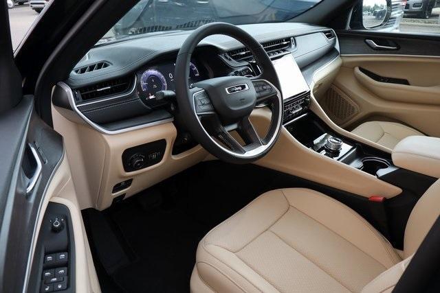 new 2025 Jeep Grand Cherokee car, priced at $49,723