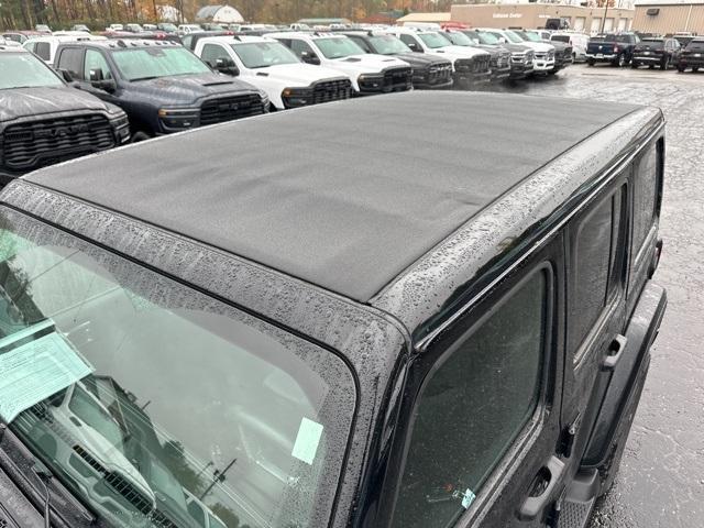 used 2022 Jeep Wrangler Unlimited car, priced at $34,900