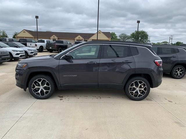 new 2024 Jeep Compass car, priced at $28,561