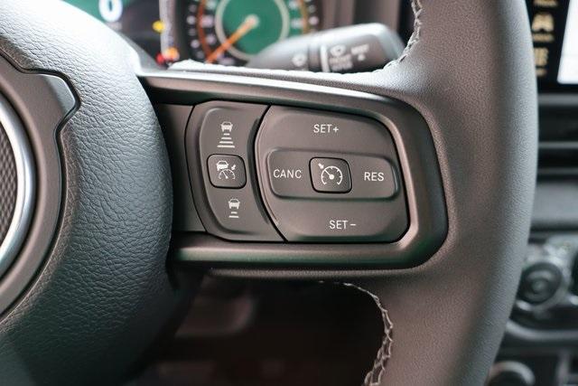 new 2025 Jeep Gladiator car, priced at $46,360