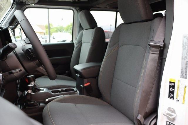 new 2025 Jeep Gladiator car, priced at $46,360