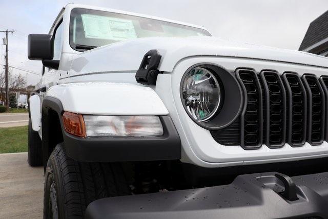 new 2025 Jeep Gladiator car, priced at $46,360