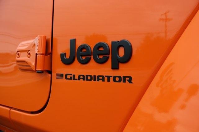 new 2025 Jeep Gladiator car, priced at $45,684
