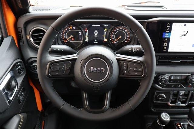 new 2025 Jeep Gladiator car, priced at $45,684