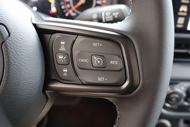 new 2025 Jeep Gladiator car, priced at $45,684