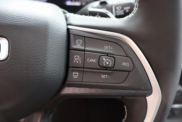 new 2025 Jeep Grand Cherokee car, priced at $42,720