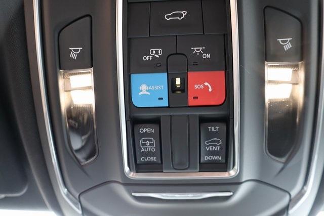 new 2025 Jeep Grand Cherokee car, priced at $42,720