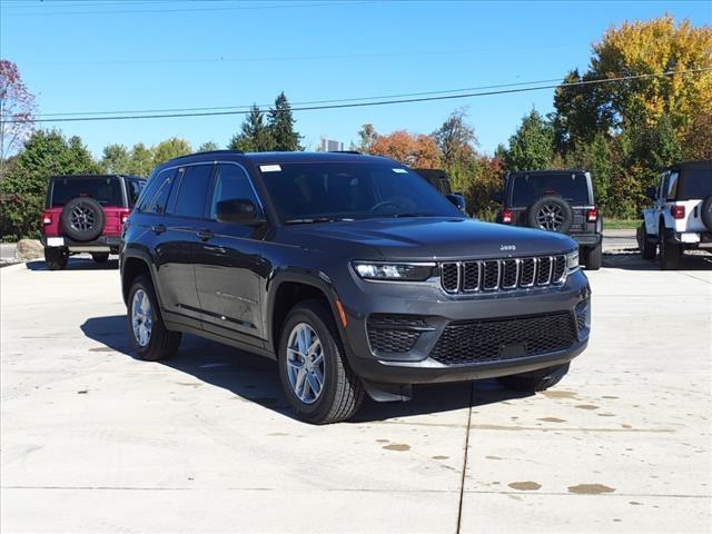 new 2024 Jeep Grand Cherokee car, priced at $38,204