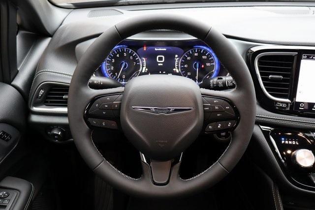 new 2026 Chrysler Pacifica car, priced at $52,936