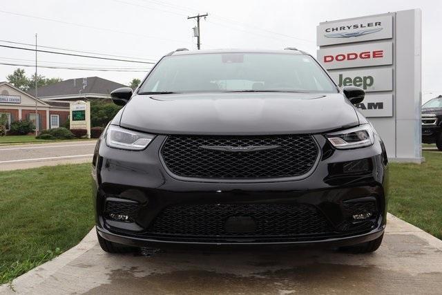 new 2026 Chrysler Pacifica car, priced at $52,936