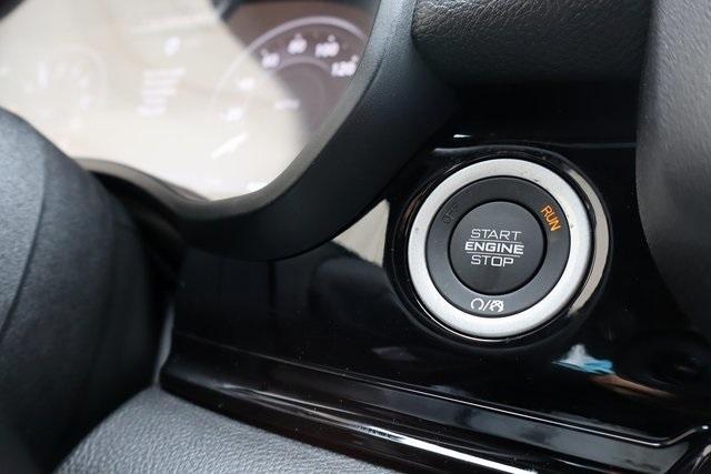 new 2025 Ram 1500 car, priced at $61,566
