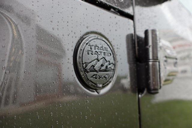 new 2025 Jeep Gladiator car, priced at $47,899