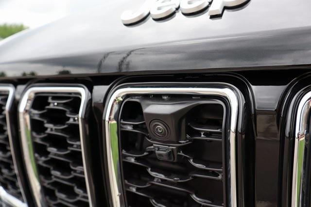 new 2025 Jeep Grand Cherokee car, priced at $52,620