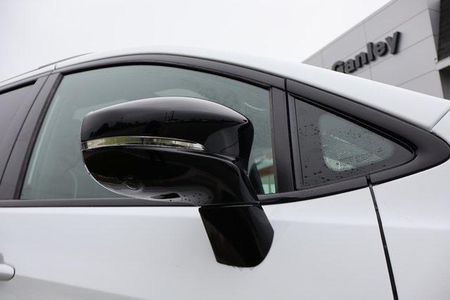 new 2026 Chrysler Pacifica car, priced at $52,088