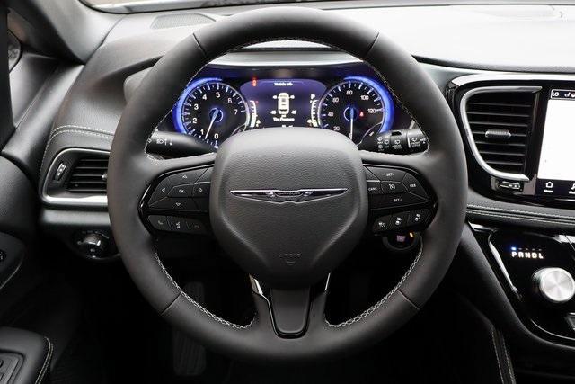 new 2026 Chrysler Pacifica car, priced at $52,088