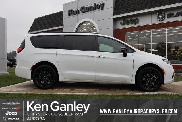 new 2026 Chrysler Pacifica car, priced at $56,588