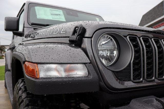 new 2025 Jeep Gladiator car, priced at $45,687