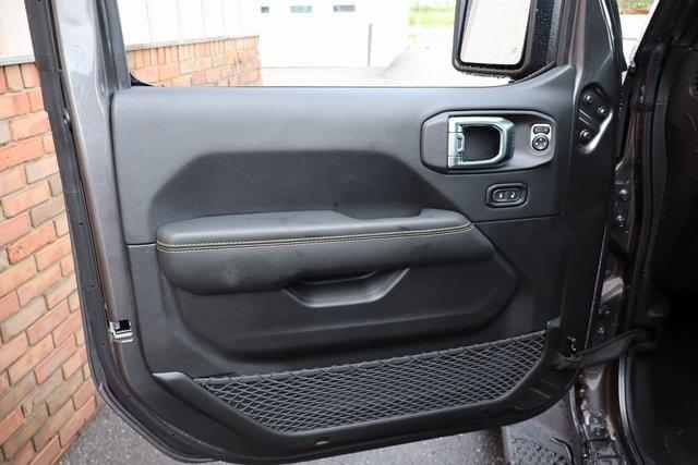 new 2025 Jeep Gladiator car, priced at $45,687