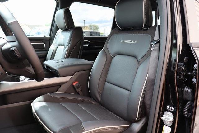 new 2025 Ram 1500 car, priced at $60,048