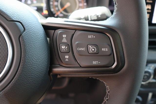 new 2025 Jeep Gladiator car, priced at $46,896