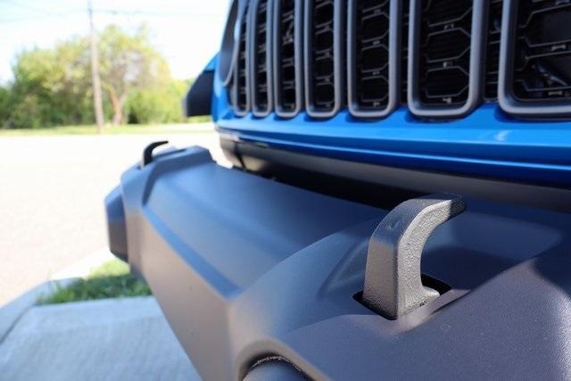 new 2025 Jeep Gladiator car, priced at $46,896